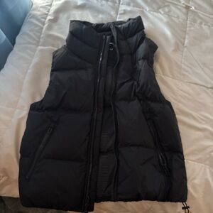 Under armour vest size XS brand new with tags